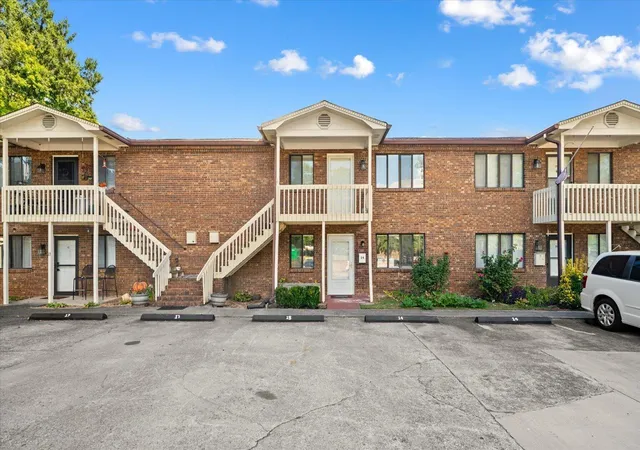 Photo 1 of Condo for sale at 303 Crystal Pl #Apt 14, Dalton, GA 30720 | MLS# 1542691 | Listing updated on 2026-09-14