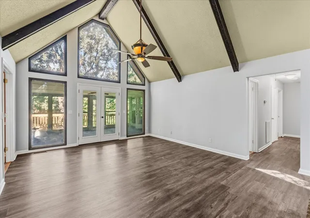Photo 4 of Sale Pending at 6822 Hampton Wood Cir, Hixson, TN 37343 | MLS# 1542704 | Listing updated on 2026-10-26