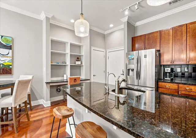 Photo 3 of Condo for sale at 129 Walnut St #Unit 201, Chattanooga, TN 37403 | MLS# 1542737 | Listing updated on 2026-10-04