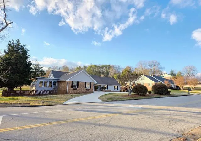 Photo 1 of Single family home for sale at 101 Masters Rd, Hixson, TN 37343 | MLS# 1542776 | Listing updated on 2026-09-14