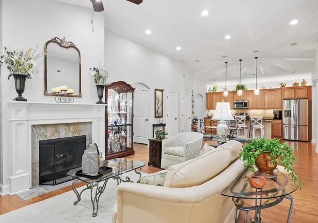 Photo 1 of Sale Pending at 1662 Sedgefield Dr #7C, Ooltewah, TN 37363 | MLS# 1542981 | Listing updated on 2026-10-09