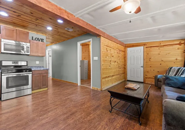 Photo 3 of Single family home for sale at 82 Windy Ln, Menlo, GA 30731 | MLS# 1543112 | Listing updated on 2026-09-30