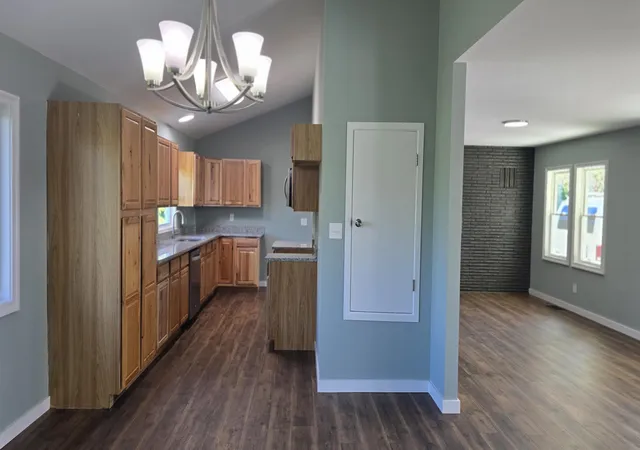 Photo 3 of Single family home for sale at 705 Highview Dr, Chattanooga, TN 37415 | MLS# 1543033 | Listing updated on 2026-09-18