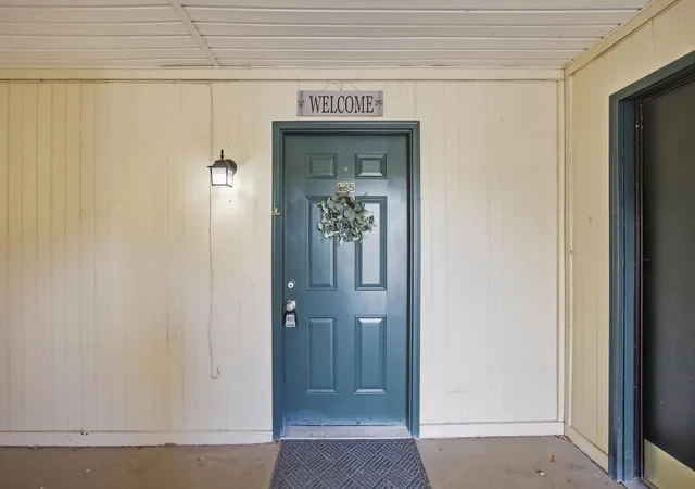 Photo 2 of Condo for sale at 900 Mountain Crk Rd #Q265, Chattanooga, TN 37405 | MLS# 1542937 | Listing updated on 2026-09-28