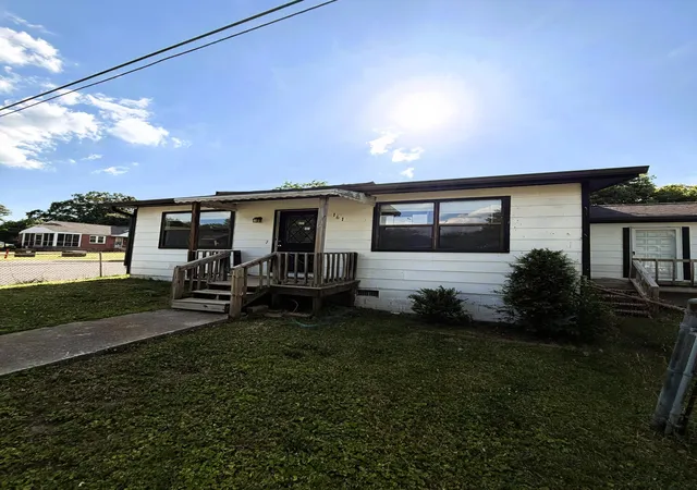 Single family home for sale at 161 Elm St, Trion, GA 30753 | MLS# 1542924