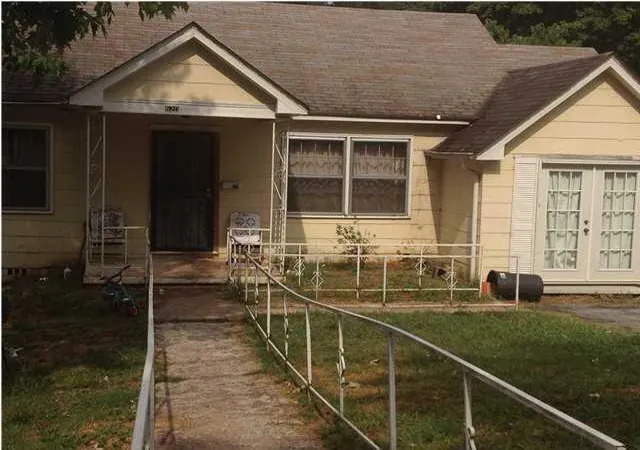 Photo 1 of Sale Pending at 620 Gillespie Rd, Chattanooga, TN 37411 | MLS# 1543092 | Listing updated on 2026-09-22