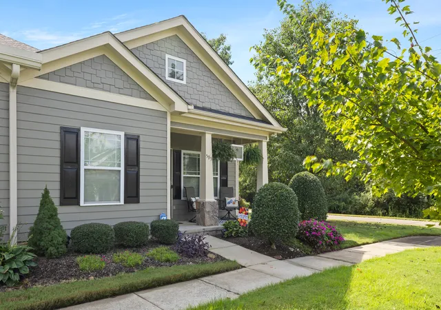 Photo 2 of Sale Pending at 595 Callaway Ct, Chattanooga, TN 37421 | MLS# 1543367 | Listing updated on 2026-10-03