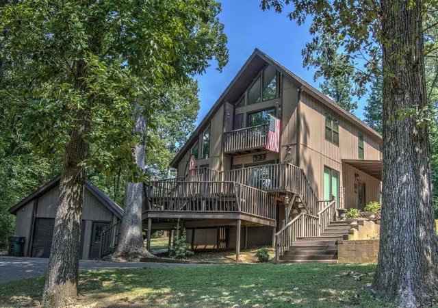 Photo 1 of Single family home for sale at 453 Cherokee Rd, Scottsboro, AL 35769 | MLS# 1543147 | Listing updated on 2026-10-20