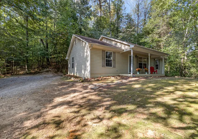 Photo 2 of Single family home for sale at 4123 Mountain Crk Rd, Chattanooga, TN 37415 | MLS# 1543166 | Listing updated on 2026-10-21
