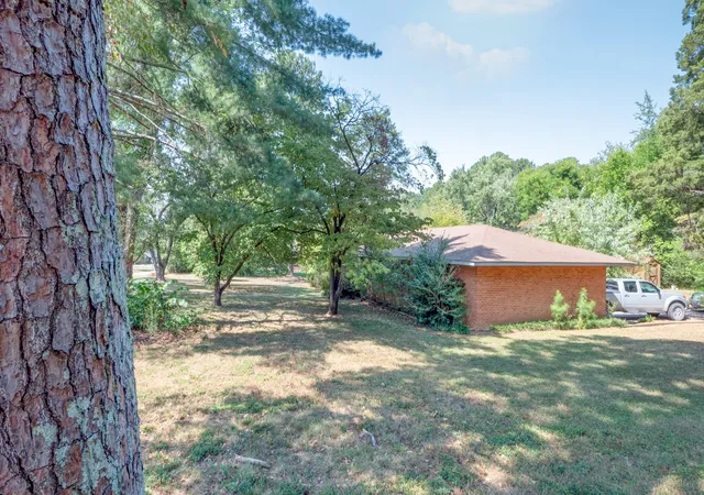 Photo 2 of Single family home for sale at 6939 Jesse Conner Rd, Chattanooga, TN 37421 | MLS# 1543214 | Listing updated on 2026-10-05