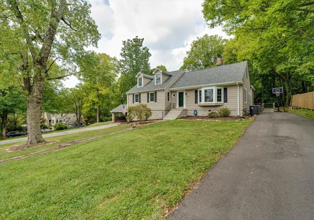 Photo 1 of Single family home for sale at 1204 Aladdin Rd, Lookout Mountain, GA 30750 | MLS# 1543306 | Listing updated on 2026-09-24