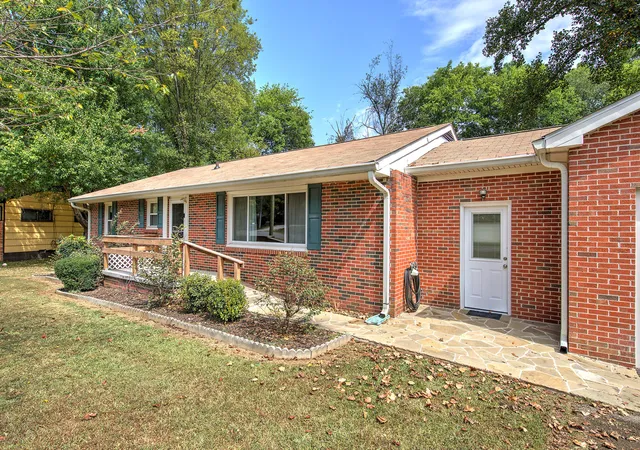 Photo 3 of Sale Pending at 5933 Portview Cir, Chattanooga, TN 37421 | MLS# 1543281 | Listing updated on 2026-09-27