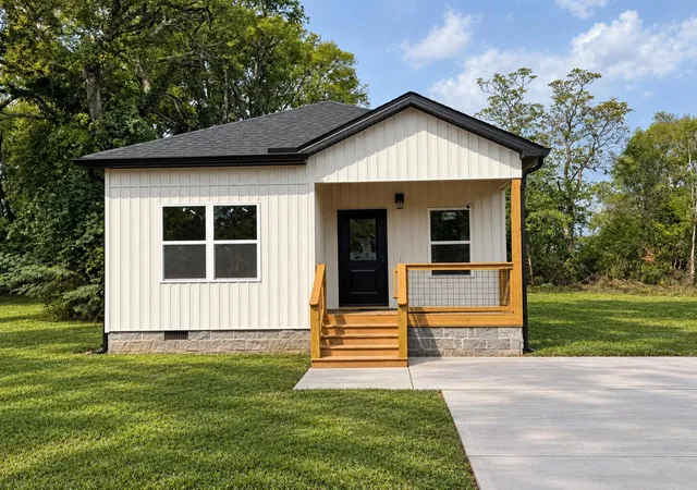 Photo 1 of Single family home for sale at 4262 Quinn Adams St, Chattanooga, TN 37410 | MLS# 1543264 | Listing updated on 2026-10-07