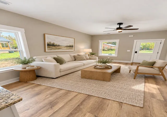 Photo 3 of Single family home for sale at 4262 Quinn Adams St, Chattanooga, TN 37410 | MLS# 1543264 | Listing updated on 2026-10-07
