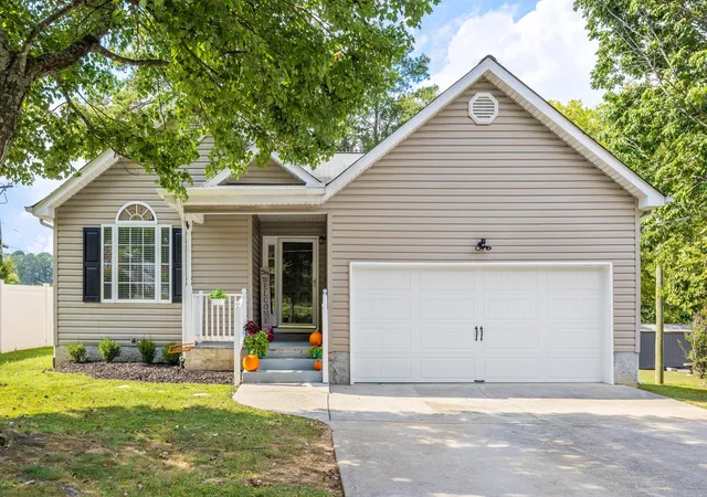 Single family home for sale at 4109 Tacoma Ave, Chattanooga, TN 37415 | MLS# 1543300