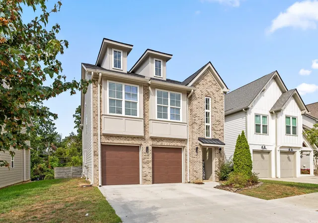 Photo 1 of Sale Pending at 1349 Carrington Way, Chattanooga, TN 37405 | MLS# 1543361 | Listing updated on 2026-10-28