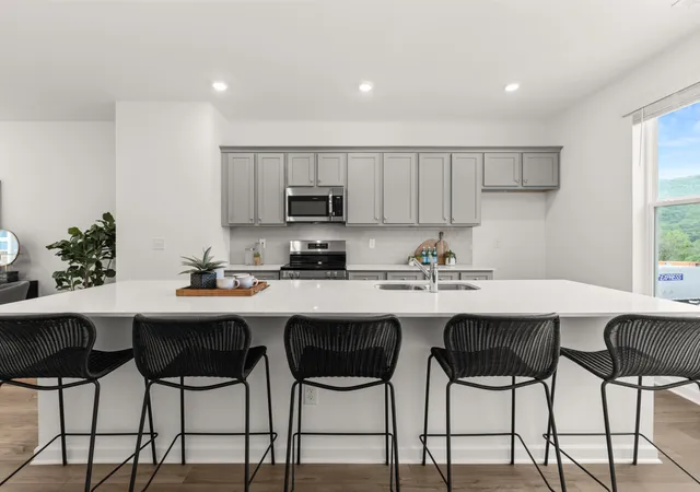 Photo 2 of Townhouse for sale at 267 Asbury Oak Ln #86, Chattanooga, TN 37419 | MLS# 1543373 | Listing updated on 2026-10-22