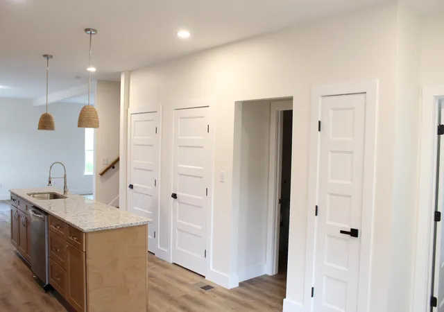 Photo 3 of Townhouse for sale at 3106 Donna Ln, Chattanooga, TN 37404 | MLS# 1543383 | Listing updated on 2026-10-05