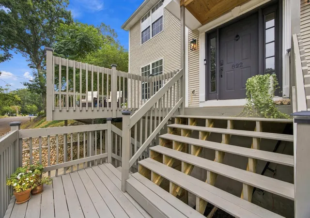 Photo 3 of Single family home for sale at 822 Endicott St, Chattanooga, TN 37405 | MLS# 1543434 | Listing updated on 2026-10-07