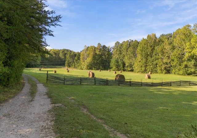 Photo 3 of House for sale at 2432 Beavers Rd, Summerville, GA 30747 | MLS# 1543632 | Listing updated on 2026-10-01