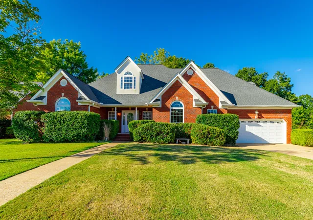 Photo 1 of Sale Pending at 375 Champagne Cir, Ringgold, GA 30736 | MLS# 1543711 | Listing updated on 2026-10-14