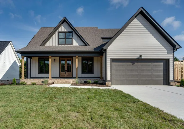 Photo 1 of Single family home for sale at 7104 Paxton Cir, Hixson, TN 37343 | MLS# 1543581 | Listing updated on 2026-10-07