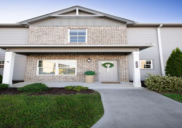 Townhouse for sale at 480 NE Bellingham Dr #10c, Cleveland, TN 37312 | MLS# 1543734