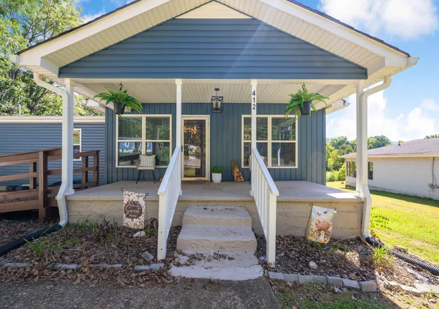 Single family home for sale at 412 Isbill Rd, Chattanooga, TN 37419 | MLS# 1543740