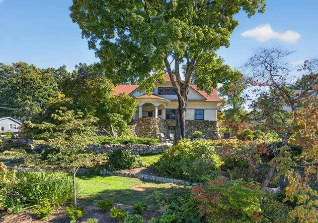 Photo 1 of Single family home for sale at 900 Mississippi Ave, Chattanooga, TN 37405 | MLS# 1543806 | Listing updated on 2026-10-23