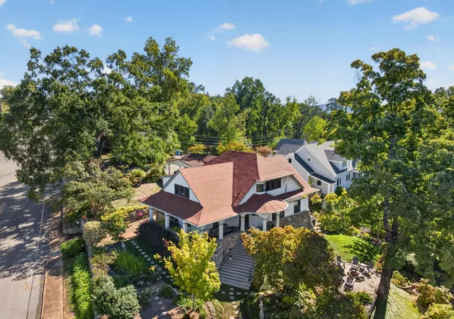 Photo 2 of Single family home for sale at 900 Mississippi Ave, Chattanooga, TN 37405 | MLS# 1543806 | Listing updated on 2026-10-23