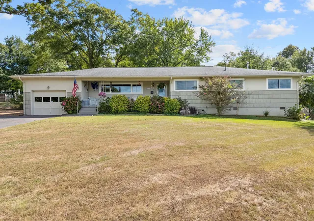 Photo 1 of Sale Pending at 1242 Northern Hills Rd, Hixson, TN 37343 | MLS# 1543693 | Listing updated on 2026-10-08