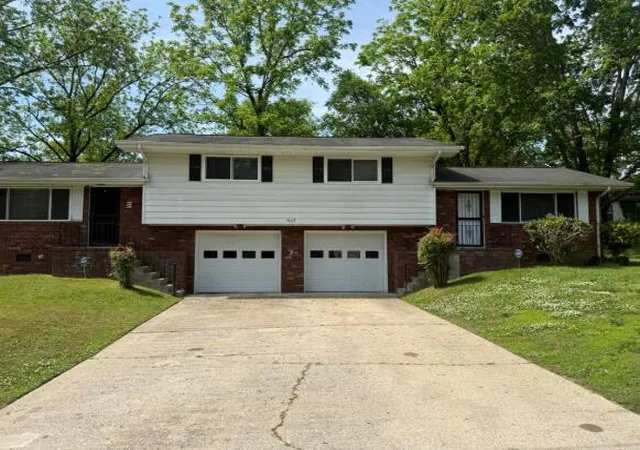 Photo 1 of Sale Pending at 4007 Sunset Ave, Chattanooga, TN 37411 | MLS# 1543704 | Listing updated on 2026-10-03