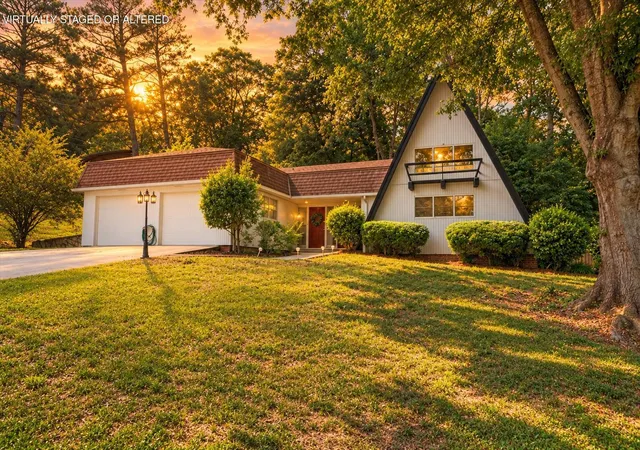 Photo 1 of Single family home for sale at 1230 Valencia Dr, Dalton, GA 30720 | MLS# 1543798 | Listing updated on 2026-10-19