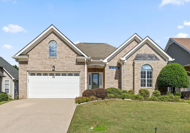 Photo 1 of Single family home for sale at 6821 Chiswick Dr, Chattanooga, TN 37421 | MLS# 1544085 | Listing updated on 2026-10-12