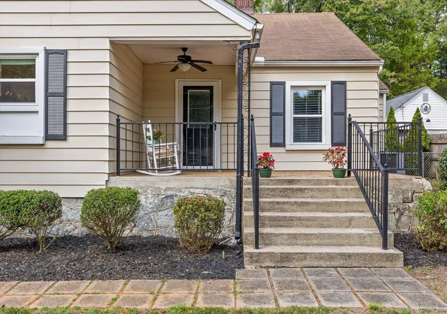 Photo 2 of Single family home for sale at 3711 Lamar Ave, Chattanooga, TN 37415 | MLS# 1544034 | Listing updated on 2026-10-08