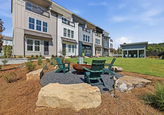 Photo 1 of Townhouse for sale at 120 Pathfinder Pl #41, Chattanooga, TN 37405 | MLS# 1543788 | Listing updated on 2026-10-30