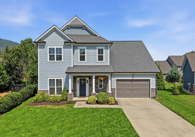 Photo 1 of Single family home for sale at 409 Stone Valley Ln, Hixson, TN 37343 | MLS# 1543820 | Listing updated on 2026-10-26