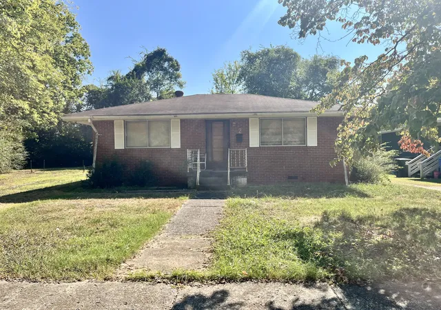 Photo 1 of Sale Pending at 2 Maude St, Chattanooga, TN 37403 | MLS# 1543801 | Listing updated on 2026-10-20