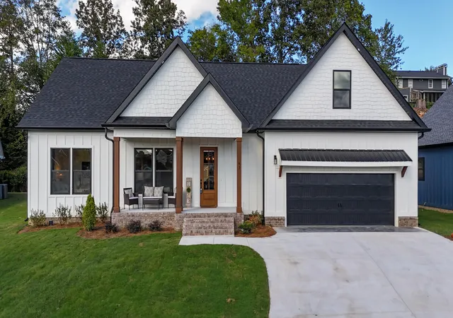 Photo 1 of Sale Pending at 43 Cork Oak Cir, Ringgold, GA 30736 | MLS# 1543966 | Listing updated on 2026-10-08