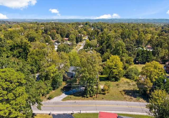 Photo 1 of Land for sale at 1000 S Crest Rd, Chattanooga, TN 37404 | MLS# 1543784 | Listing updated on 2026-10-02