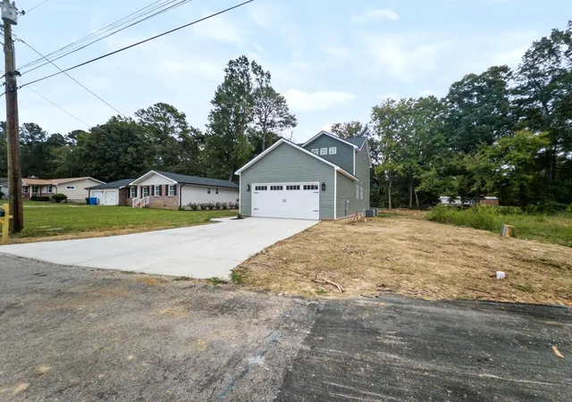 Photo 3 of Single family home for sale at 1826 Lela Ln, Chattanooga, TN 37421 | MLS# 1543804 | Listing updated on 2026-10-21