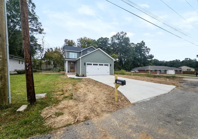 Photo 4 of Single family home for sale at 1826 Lela Ln, Chattanooga, TN 37421 | MLS# 1543804 | Listing updated on 2026-10-21