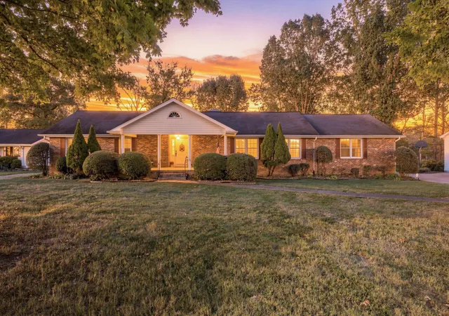 Photo 1 of Sale Pending at 114 Valleybrook Rd, Hixson, TN 37343 | MLS# 1543916 | Listing updated on 2026-10-06