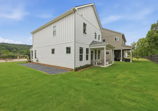Photo 3 of Single family home for sale at 2062 Bergamot Xing Cir, Chattanooga, TN 37421 | MLS# 1543978 | Listing updated on 2026-10-04