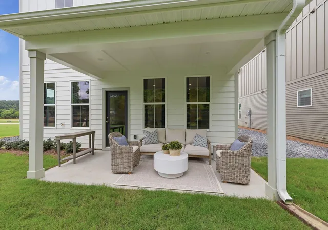 Photo 4 of Single family home for sale at 2062 Bergamot Xing Cir, Chattanooga, TN 37421 | MLS# 1543978 | Listing updated on 2026-10-04