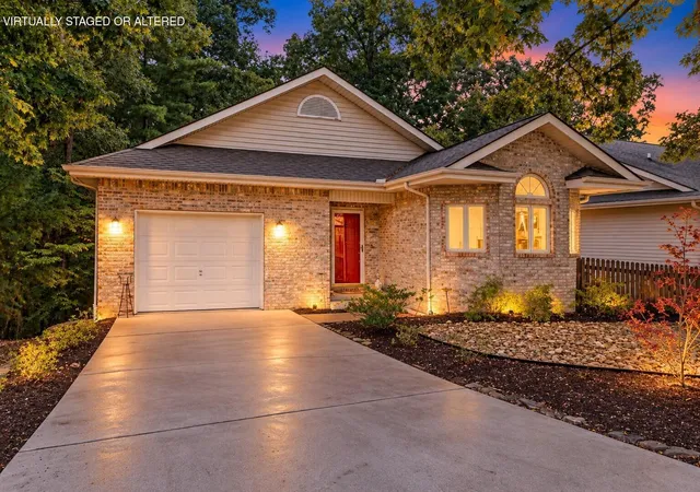 Photo 1 of Sale Pending at 206 Toqua Greens Ln, Loudon, TN 37774 | MLS# 1544062 | Listing updated on 2026-10-18