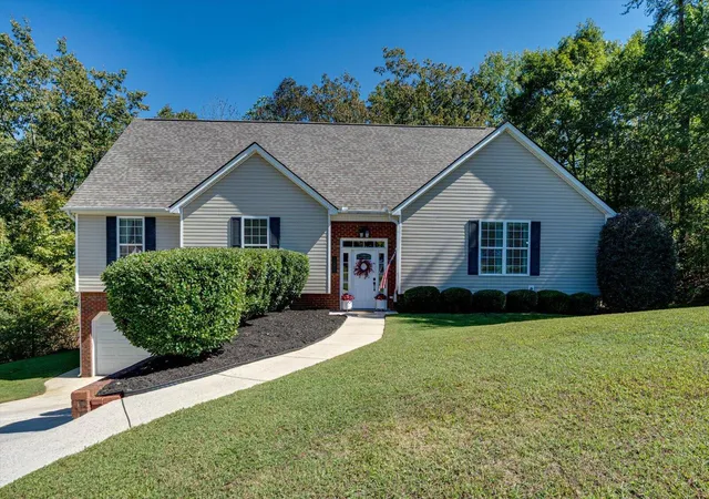 Single family home for sale at 127 Hidden Oaks Dr, Flintstone, GA 30725 | MLS# 1544227