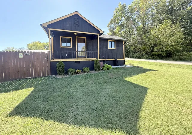 Photo 2 of Single family home for sale at 3514 Kellys Fry Rd, Chattanooga, TN 37419 | MLS# 1544288 | Listing updated on 2026-10-09