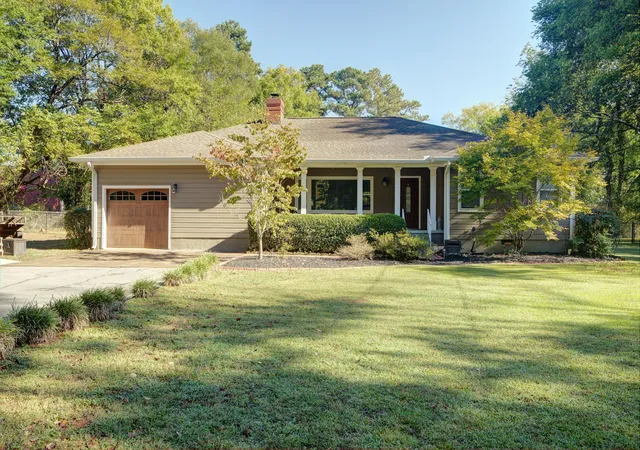 Photo 2 of Single family home for sale at 6815 Longview Rd, Chattanooga, TN 37421 | MLS# 1544431 | Listing updated on 2026-10-12