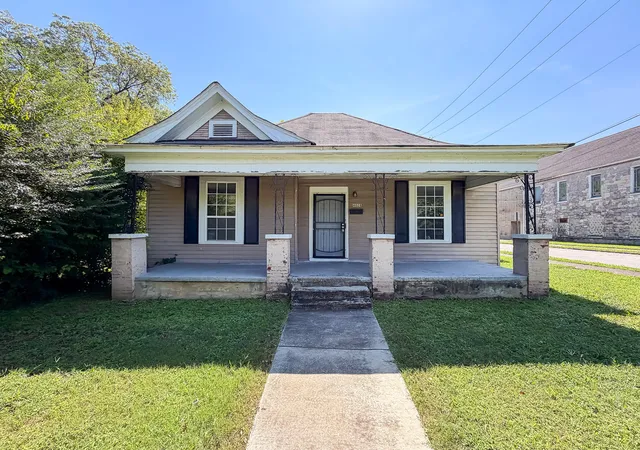 Single family home for sale at 4028 Highland Ave, Chattanooga, TN 37410 | MLS# 1544417